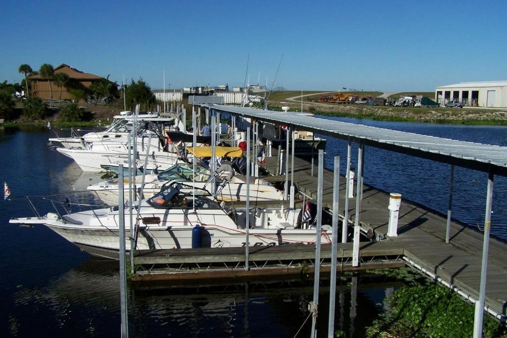 Roland Martin Marina/Resort Клюистън Екстериор снимка
